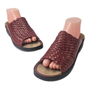Clarks Deep Red Woven Leather Wedge Slide Sandals Womens Size 9 Comfort Everyday